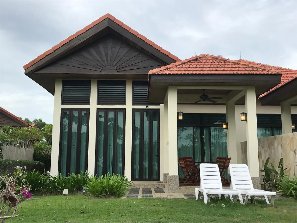Sunset Seaview Beach Villas & Spa Suites @ Nexus Karambunai Kota Kinabalu